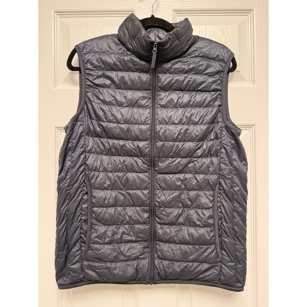 Uniqlo Ultra Light Down Vest Mens Small Navy Puffer Full Zip Quilted Sleeveless
